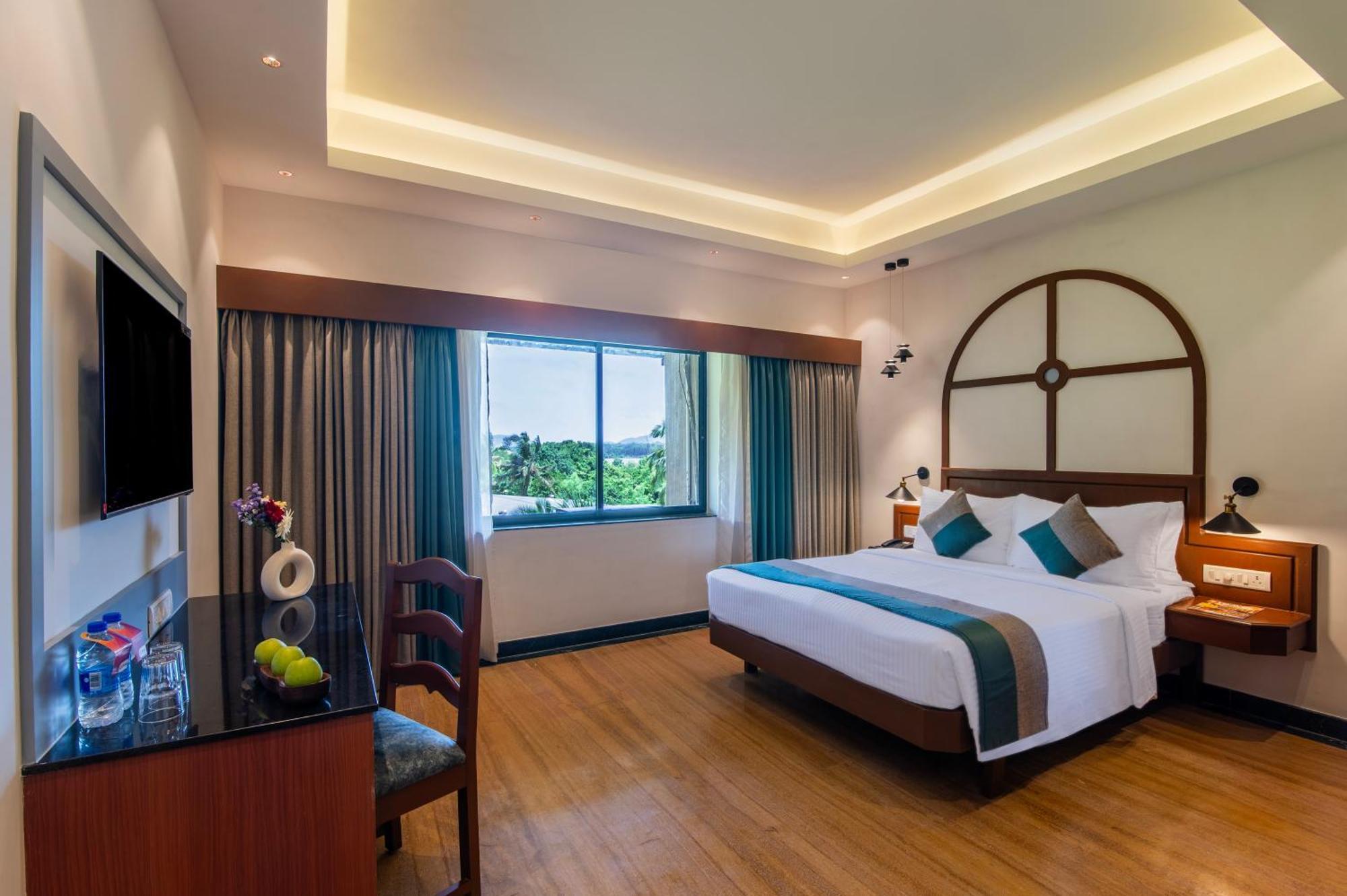 Sterling Karwar Hotel Buitenkant foto
