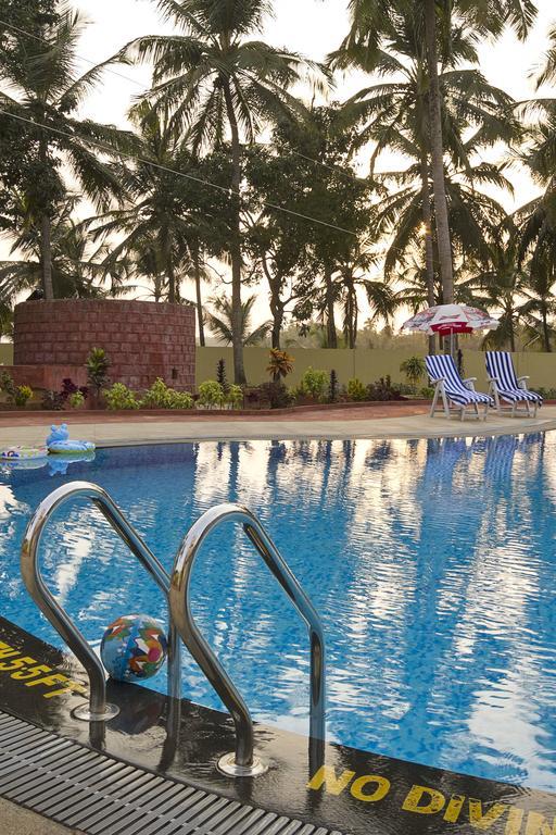 Sterling Karwar Hotel Buitenkant foto