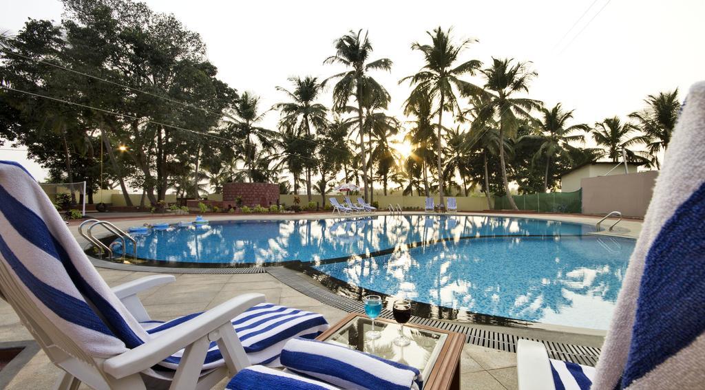 Sterling Karwar Hotel Buitenkant foto