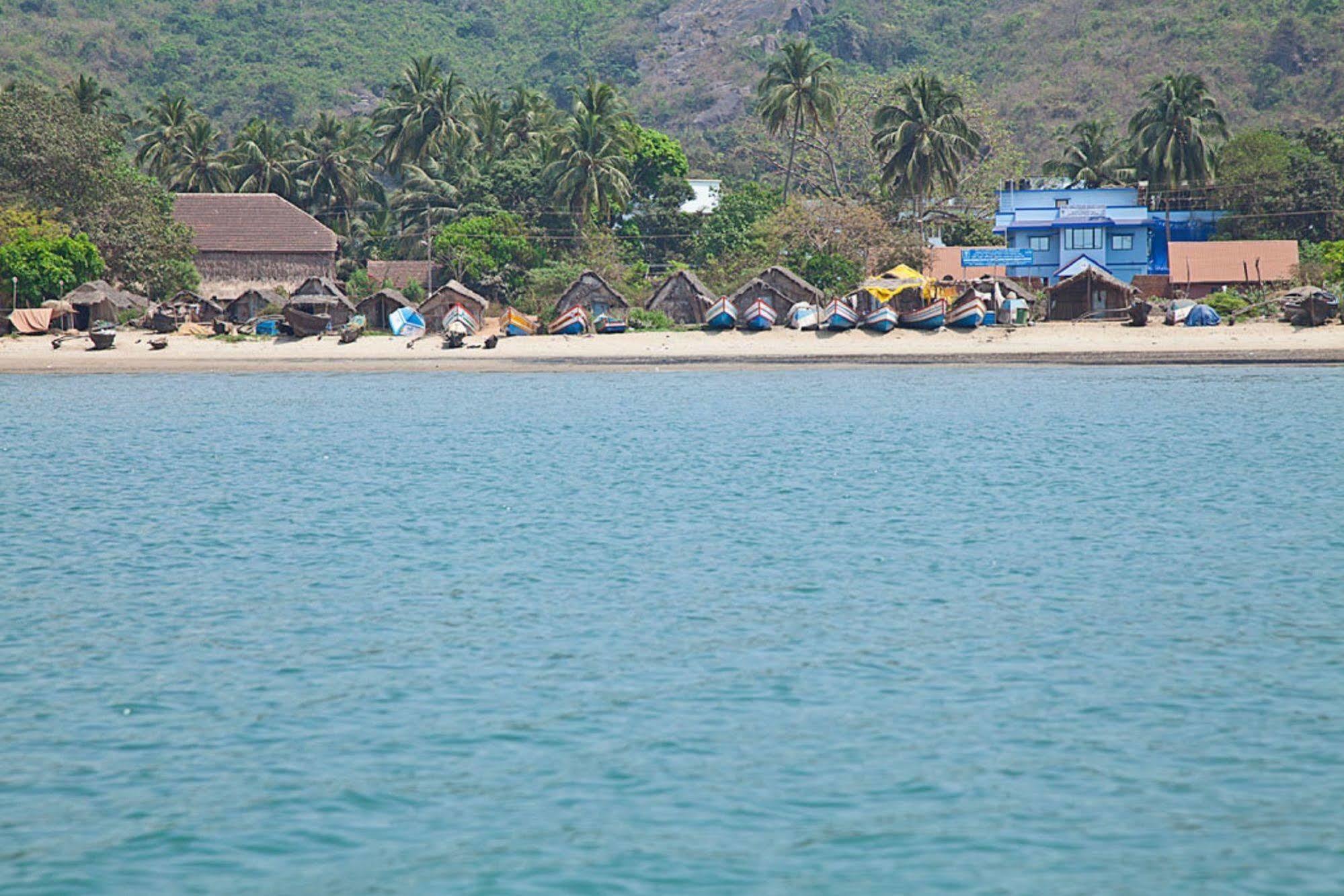 Sterling Karwar Hotel Buitenkant foto